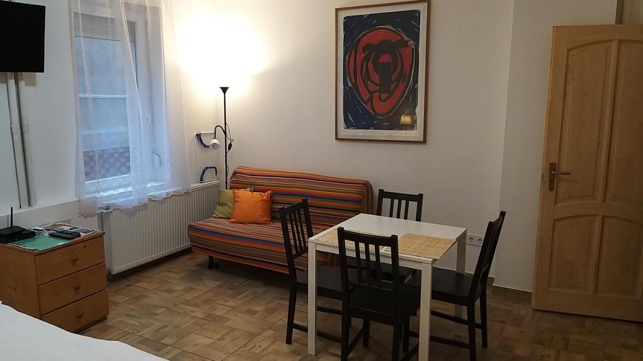 O-Ujlak Apartman Budapest Eksteriør bilde